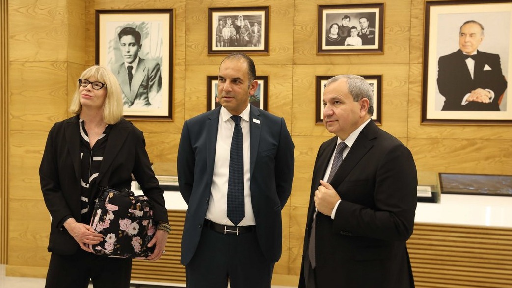 New best parada wave