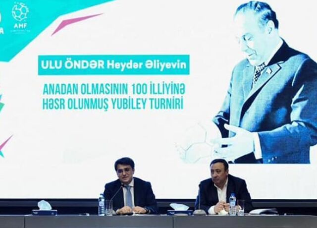 <p>Ümummilli lider Heydər Əliyevin 100 illik yubileyinə həsr olunmuş minifutbol turnirinin ilk mərhələsi başa çatıb- Dilavər Nəcəfov (FOTO=6)</p>