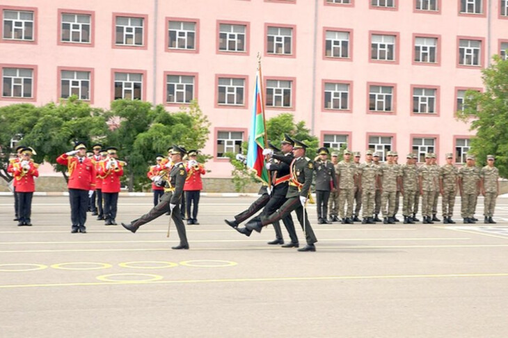 <p>Əlahiddə Ümumqoşun Orduda növbəti ixtisas hazırlığı kursları uğurla başa çatıb (FOTO=6, VİDEO)</p>