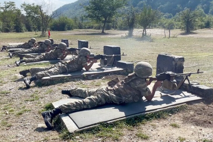 <p>Kursantların düşərgə toplanışı davam edir (VİDEO)</p>