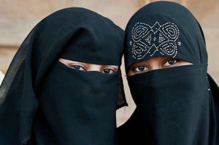 <p>Hicab və niqab qadağan ediləcək</p>