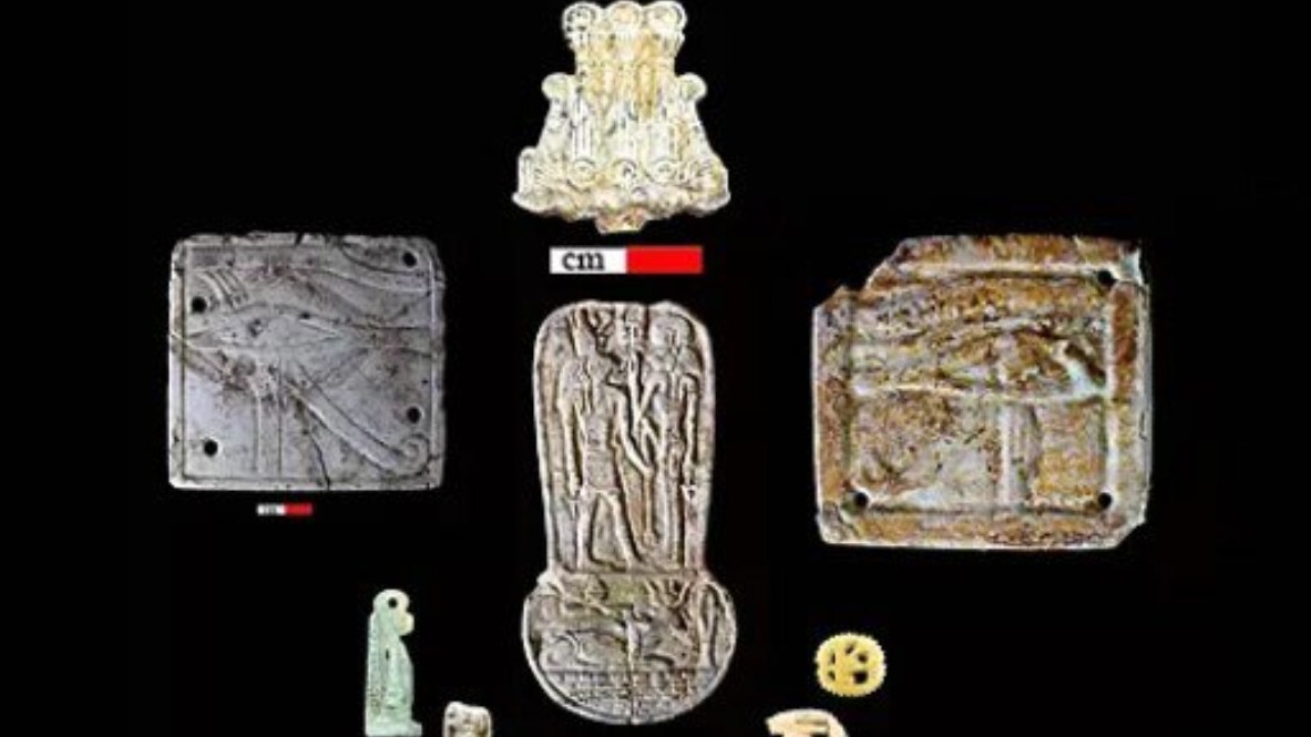 Beautiful tea cups to make you that matcha