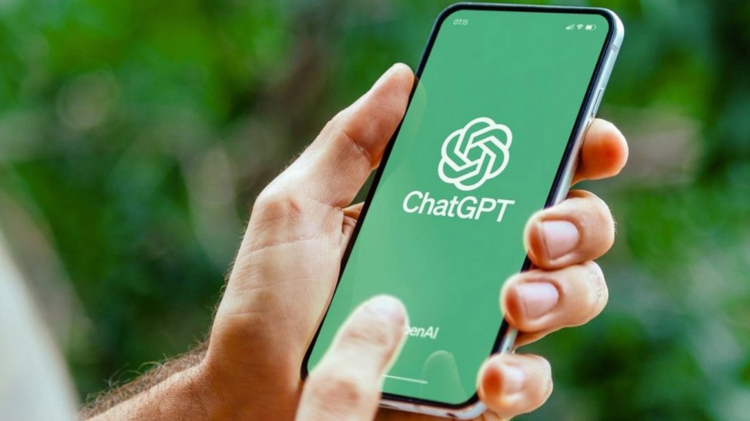 Beautiful tea cups to make you that matcha