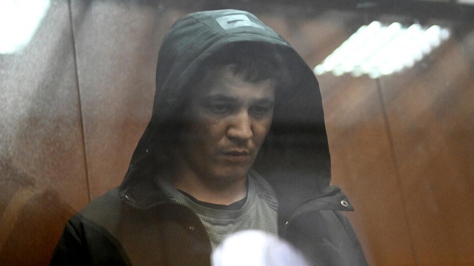 Beautiful tea cups to make you that matcha